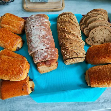 Bienvenue Chez Moi A Bed & Breakfast 3*